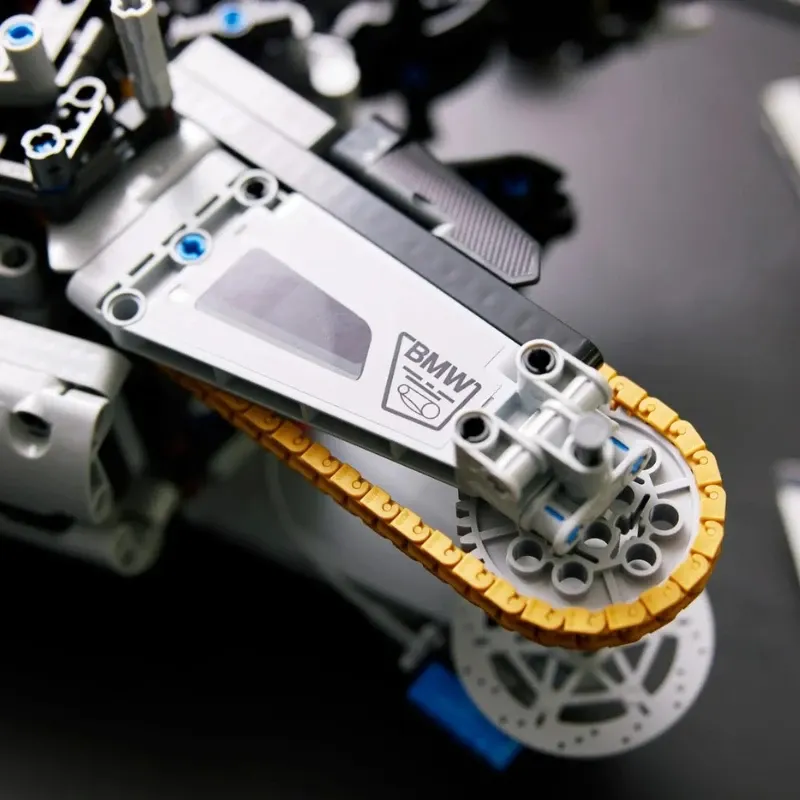 BMW M 1000 RR
