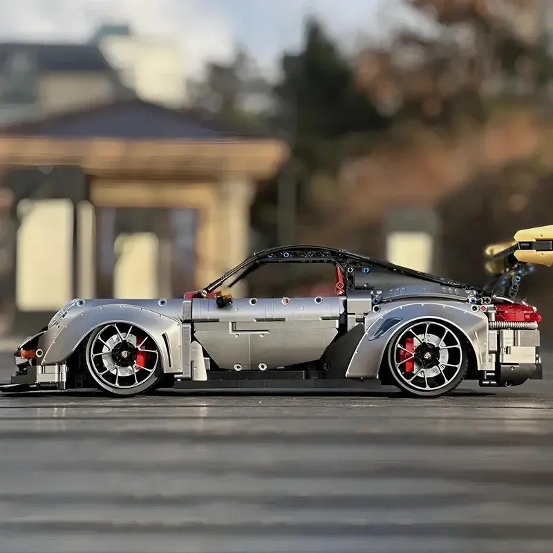 Porsche 911 GT2 RS